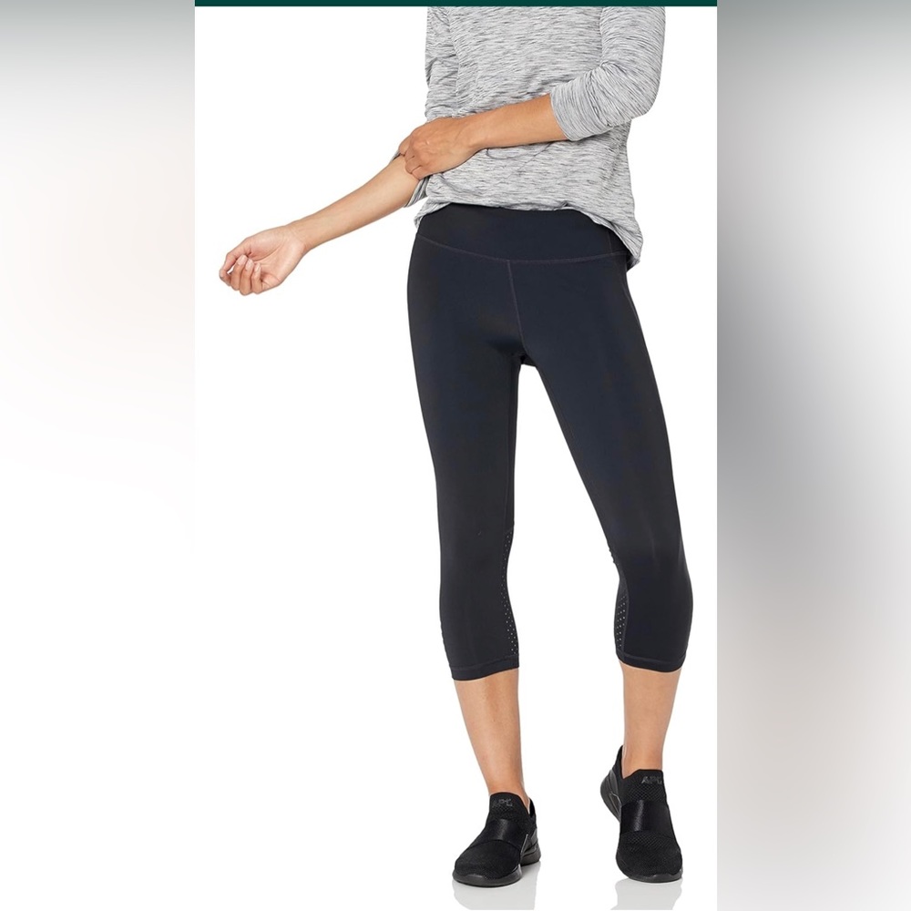 Core 10 Women's Build Your Own Flashflex Run Capri Legging, Black, X-Small